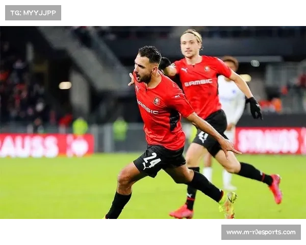 雷恩对阵巴黎:中场争夺战成胜负关键,主队防线残破难阻客队攻势 雷恩对阵巴黎:中场争夺战成胜负关键,主队防线残破难阻客队攻势